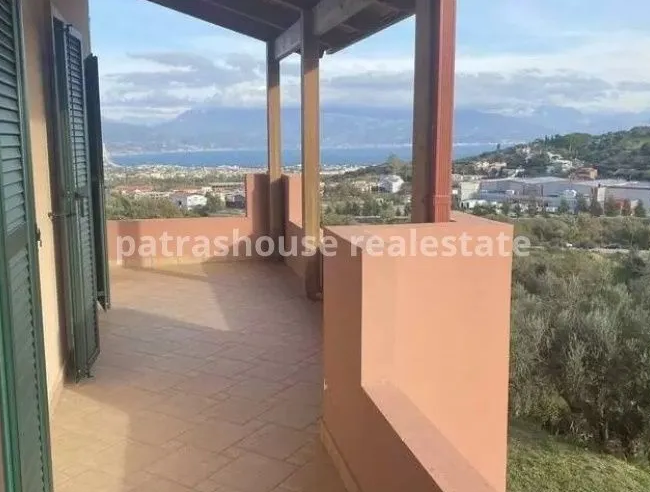 Βίλα, 345 m²